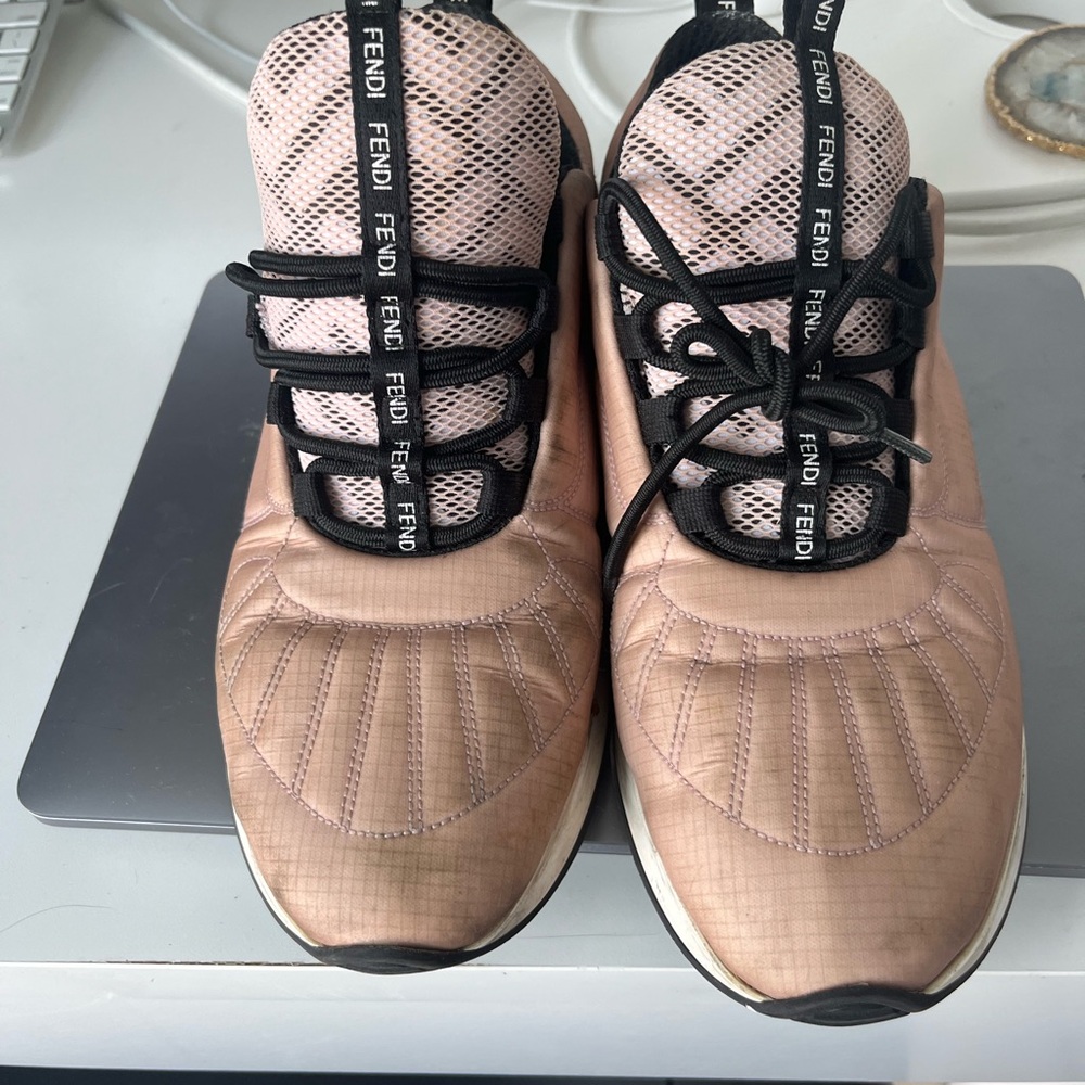 Fendi tennis shoes , size 9